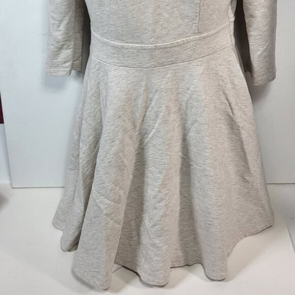 Guess Cream Dress With Open Lace Back - Picture 7 of 11